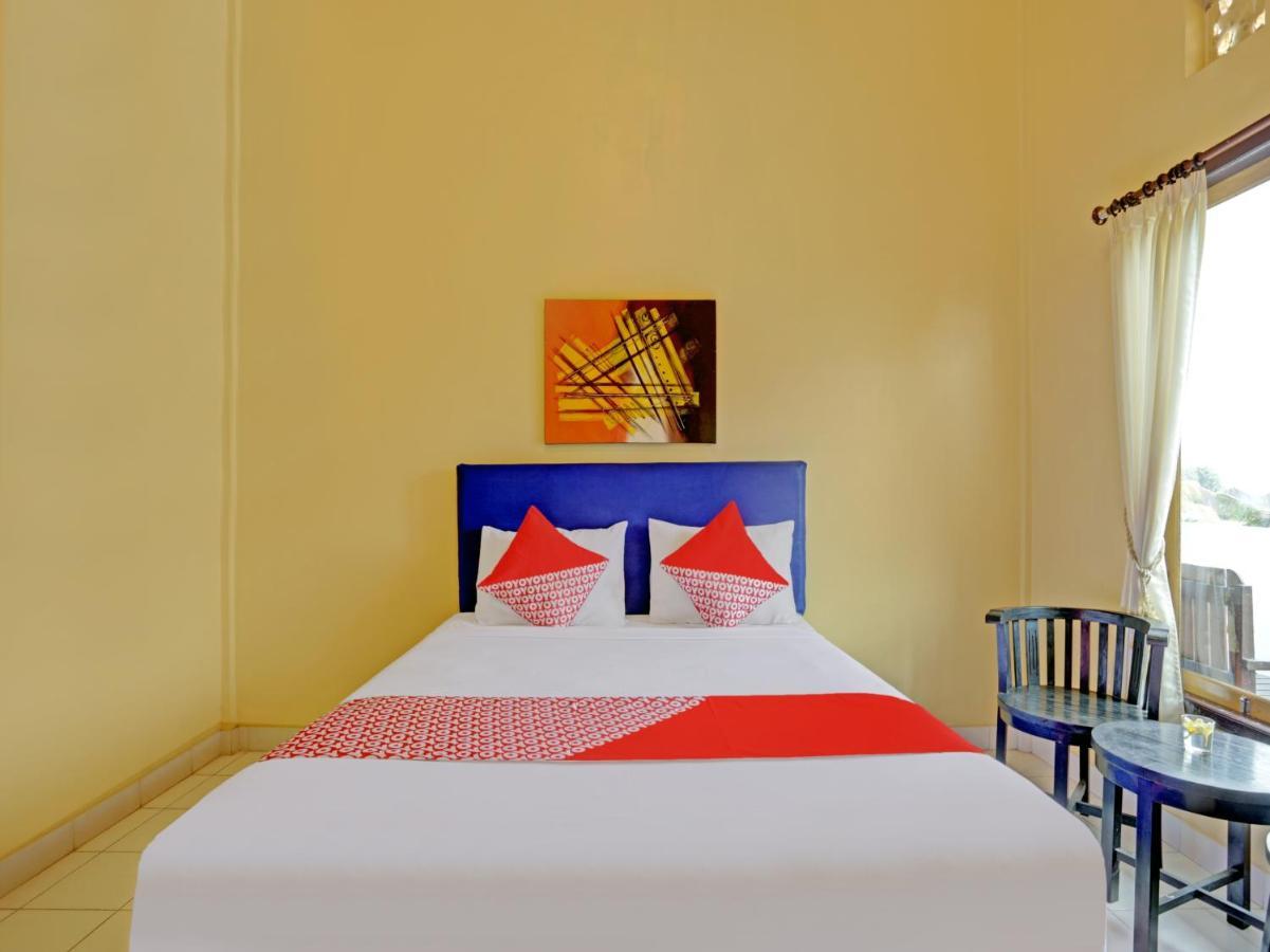 Oyo 3096 Hotel Dewi Warsiki Gilimanuk Ngoại thất bức ảnh
