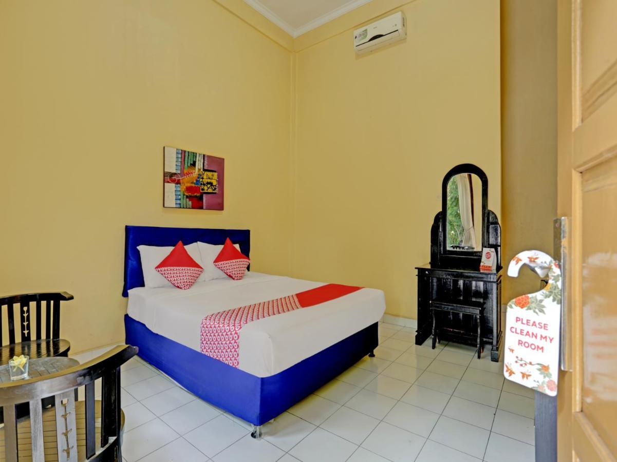 Oyo 3096 Hotel Dewi Warsiki Gilimanuk Ngoại thất bức ảnh